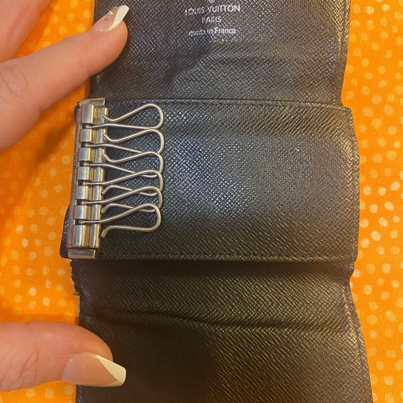 Louis Vuitton Damier Ebene key holder Authentic - Picture 2 of 7